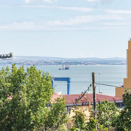 Beato Riverside Cozy Apartments Lisbon Exterior photo